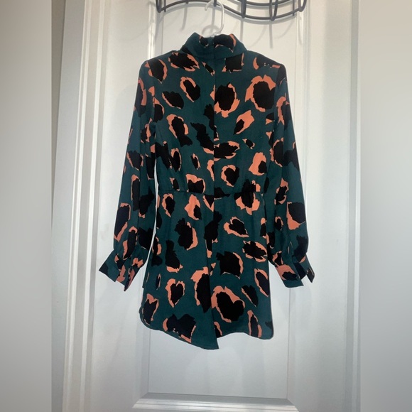 Elliatt women’s long sleep leopard romper - Picture 4 of 4